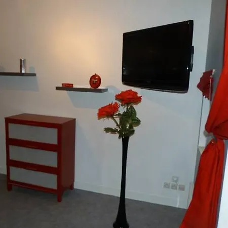 Апартаменты Maison D'helena Studio Coquelicot *